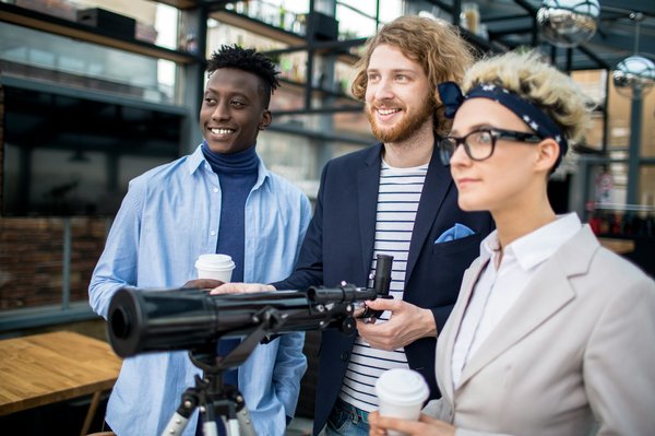 Quels sont les meilleurs spots pour observer les ours polaires à Churchill, Canada : périodes et équipements ?